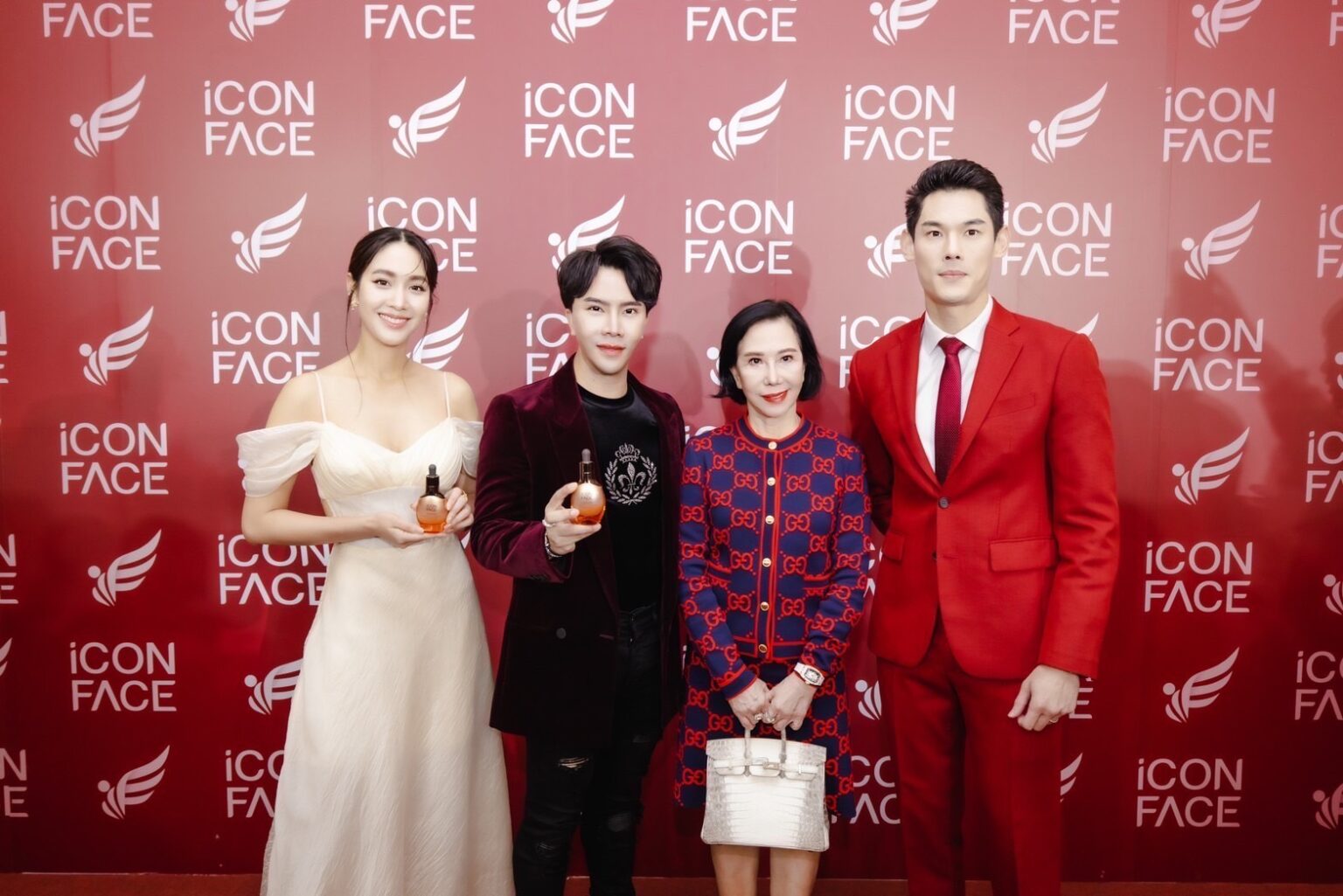 มิน-พีชญา Say Yes !! ขึ้นแท่นบอสสาวคนล่าสุด ดิไอคอนกรุ๊ป