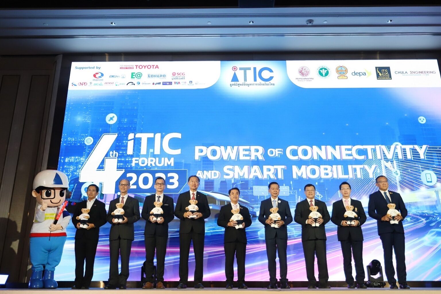 “iTIC” ร่วมกับกระทรวงคมนาคมขับเคลื่อนการจราจรอัจฉริยะ แก้ปัญหาจราจร ลดอุบัติเหตุอย่างยั่งยืน