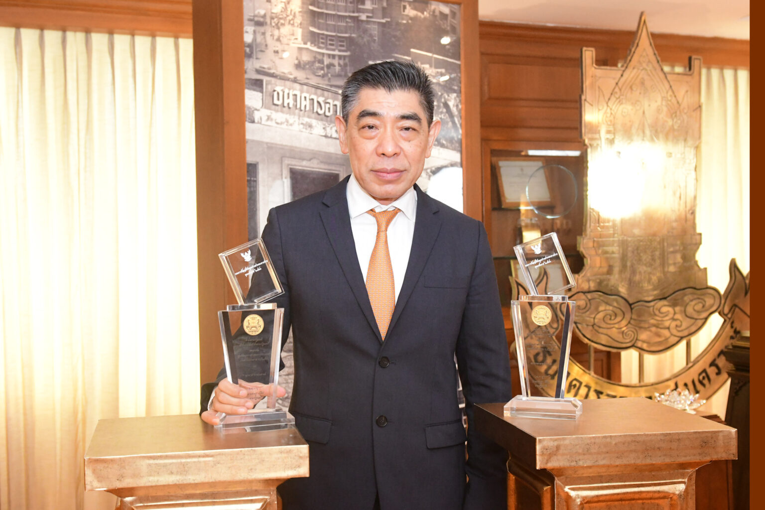 ธอส. รับโล่ประกาศเกียรติคุณศูนย์ข้อมูลข่าวสารของราชการโดดเด่น ประจำปี 2565 และ 2566