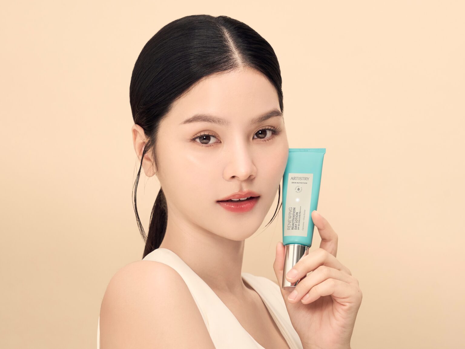 “อาร์ทิสทรี สกิน นิวทริชั่น เดย์ โลชั่น” 2 สูตรใหม่ มอบการบำรุง พร้อมปกป้องผิวสวย ด้วย SPF 30