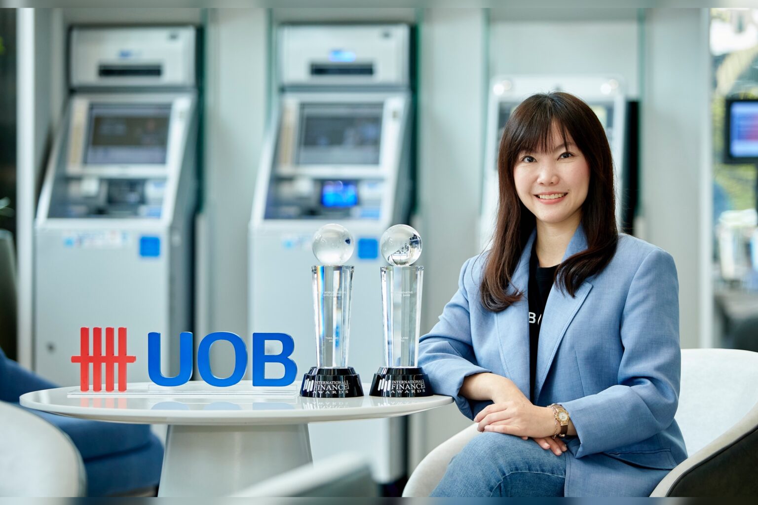UOB TMRW คว้า 2 รางวัลจากเวที International Finance Awards 2024