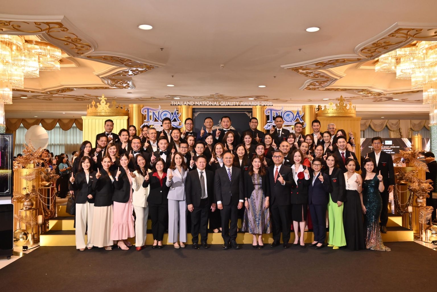 เอไอเอ ประเทศไทย ครองอันดับ 1 รางวัลตัวแทนคุณภาพดีเด่นแห่งชาติ ครั้งที่ 42 (42nd TNQA) ติดต่อกันเป็นปีที่ 18