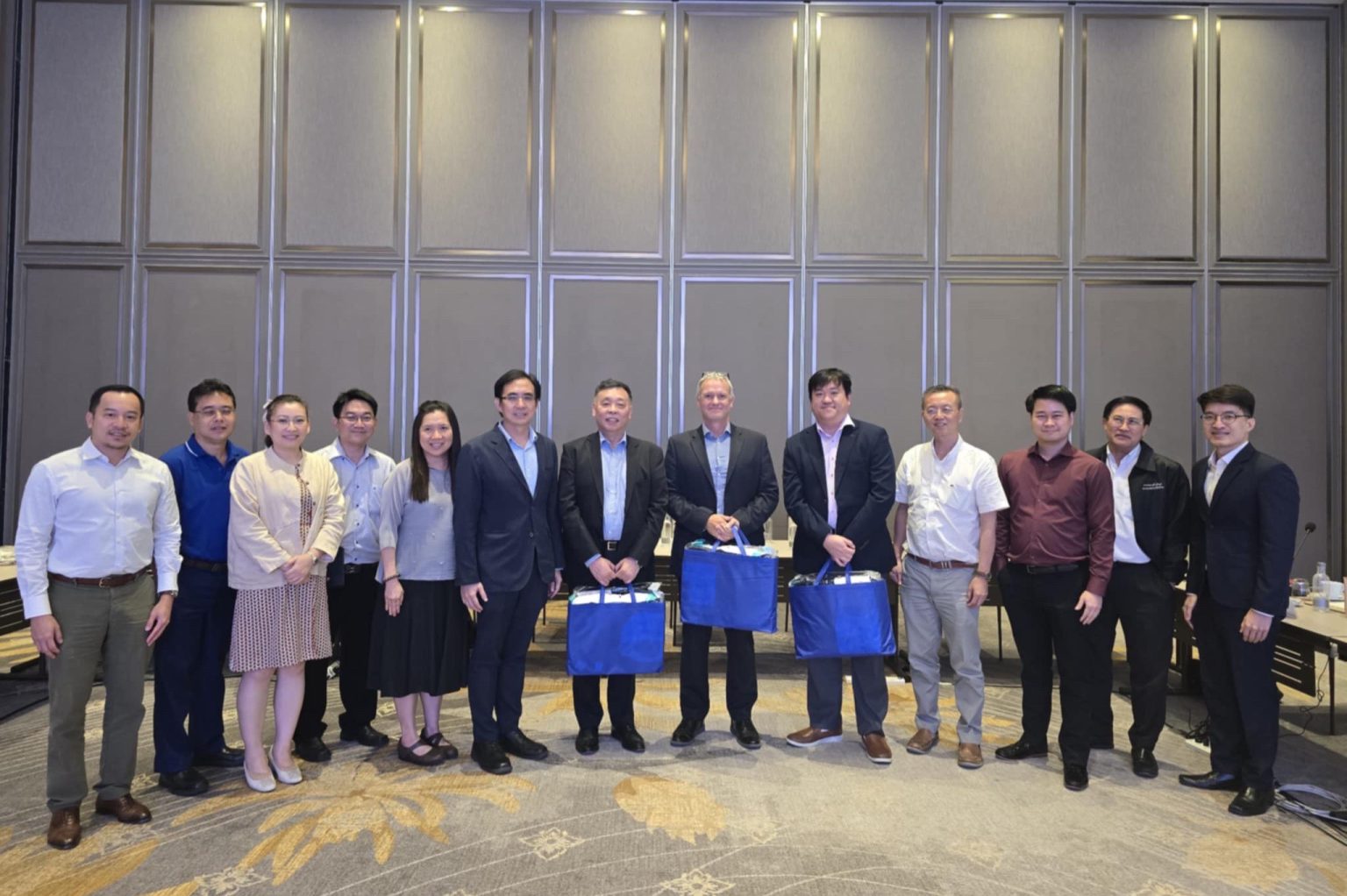 สมาคมประกันชีวิตไทยจับมือ Swiss Re จัดบรรยายพิเศษ “Cancer Vaccines and their implications for healthcare and insurance”