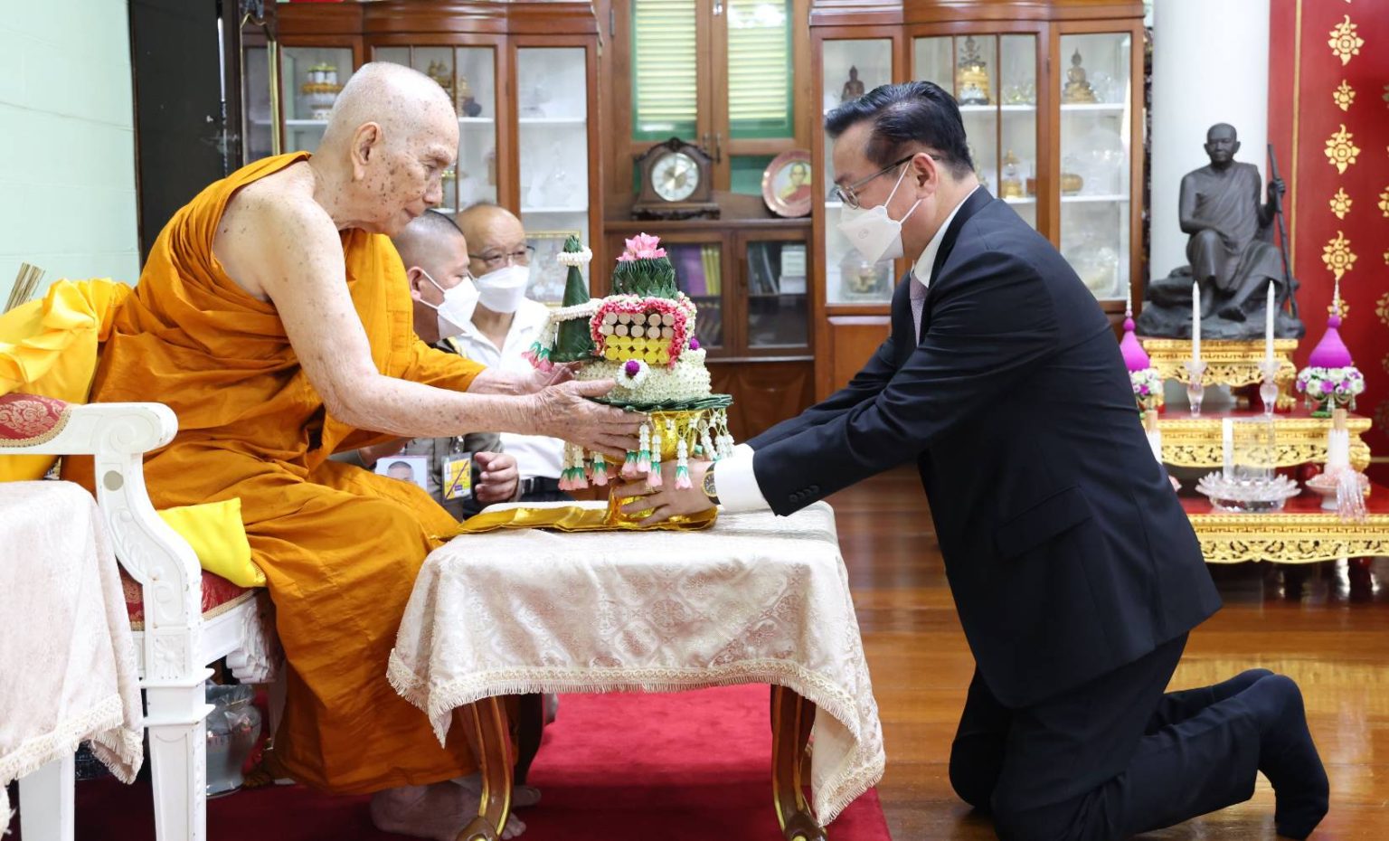 ทิพยประกันภัยเข้าเฝ้าถวายเครื่องสักการะ “สมเด็จพระสังฆราช” ในวาระมงคลสมัยฉลองพระชนมายุ ๙๘ พรรษา
