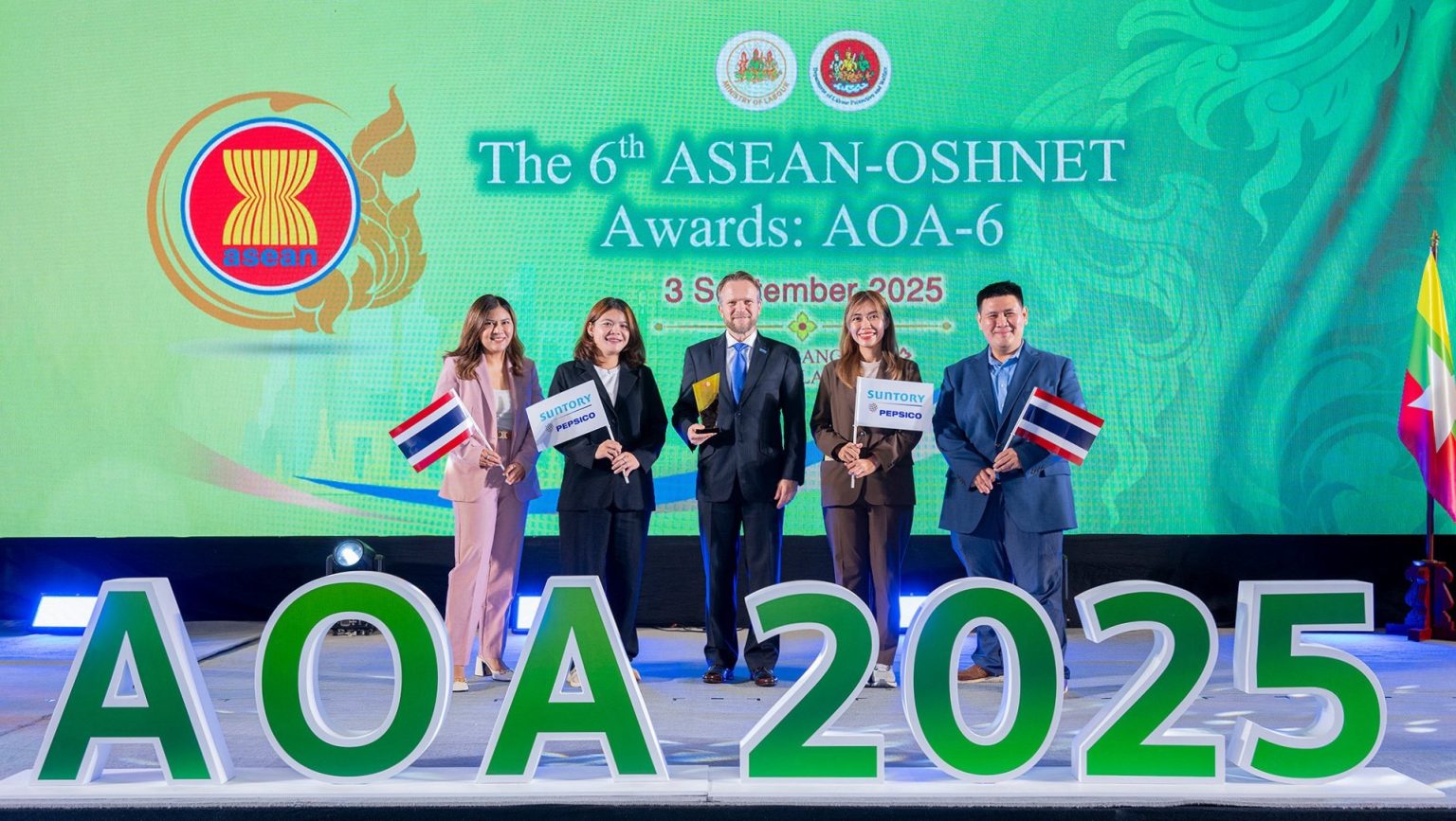 ซันโทรี่ เป๊ปซี่โค ประเทศไทย คว้ารางวัล The 6th ASEAN-OSHNET Excellence Award