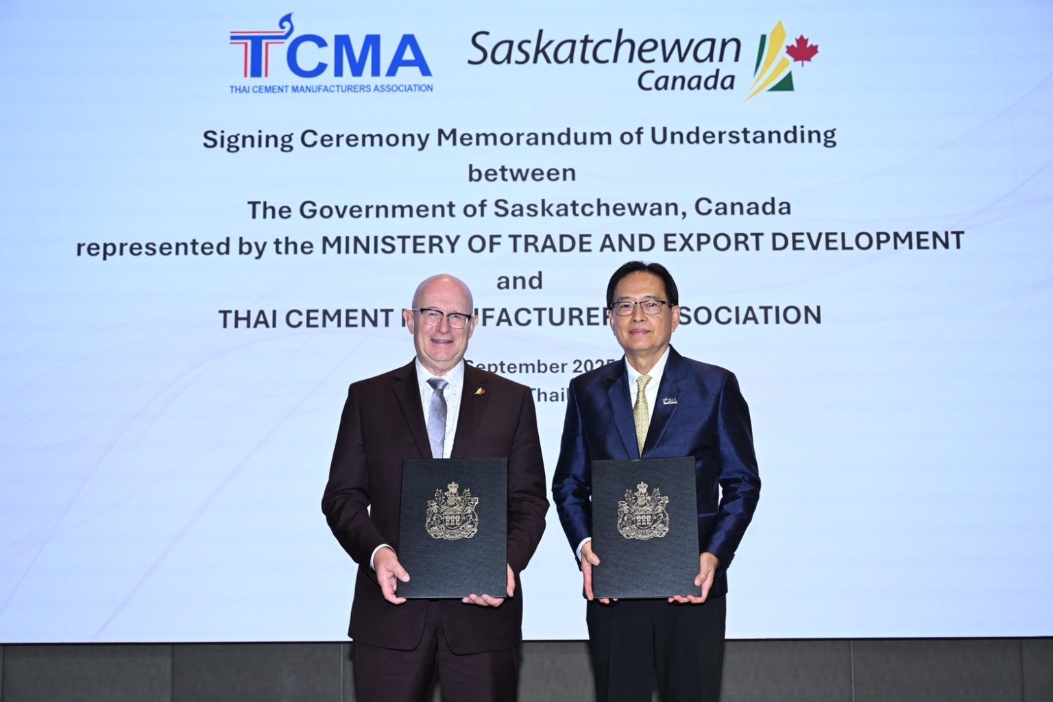 TCMA ผสานความร่วมมือ รัฐซัสแคตเชวัน แคนาดา ลงนาม MOU แลกเปลี่ยนองค์ความรู้ เทคโนโลยีขั้นสูงใช้ประโยชน์จากคาร์บอน เดินหน้าสู่ Net Zero