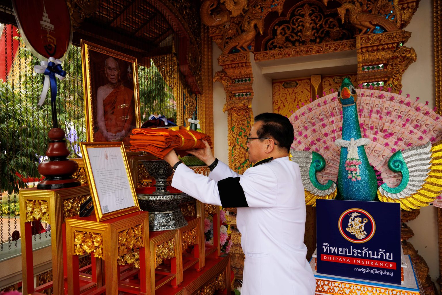สมเด็จพระอริยวงศาคตญาณ สมเด็จพระสังฆราช สกลมหาสังฆปริณายก โปรดประทานผ้าพระกฐินให้ทิพยประกันภัย อัญเชิญไปทอดถวาย ณ วัดกู่คำ จ.เชียงใหม่