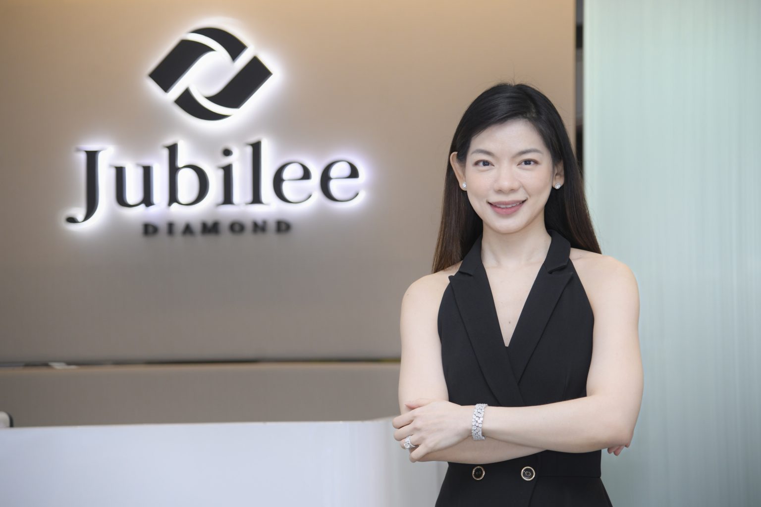 Jubilee Diamond ร่วมกับ Krungsri Consumer ร่วมเติมเต็มวันเกิดสุดพิเศษ รับต่างหูเพชรมูลค่ากว่า 32,000 บาท พร้อมส่วนลดเพิ่ม 10% ทุกชิ้น