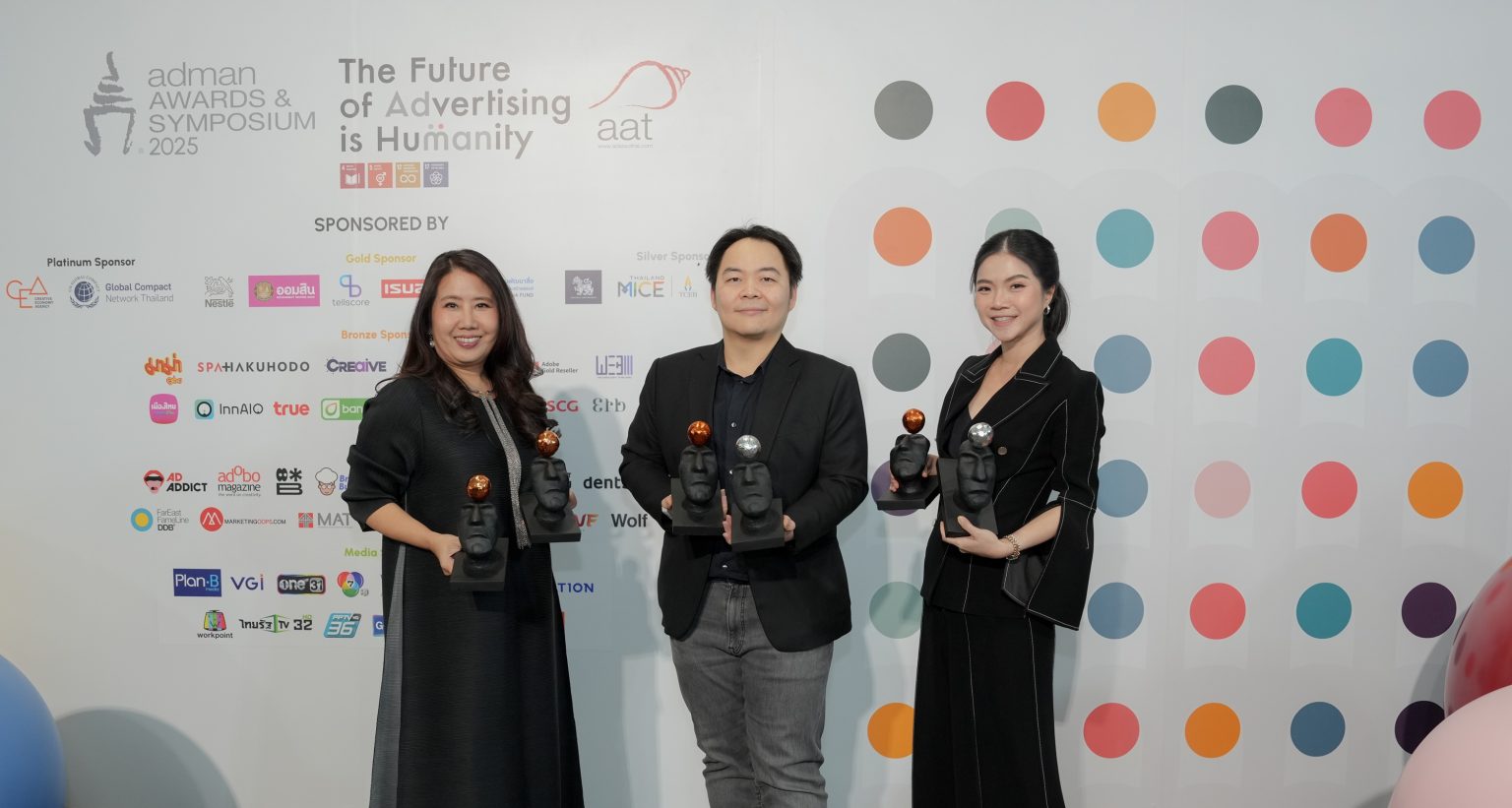 FWD ประกันชีวิต – ไทยพาณิชย์ ตอกย้ำการเข้าถึง เข้าใจ ลูกค้าทุกเจน นำ “ประกันทรัพย์พอร์ตทุกวัย” รับ 3 รางวัลจากเวที Adman Awards & Symposium 2025