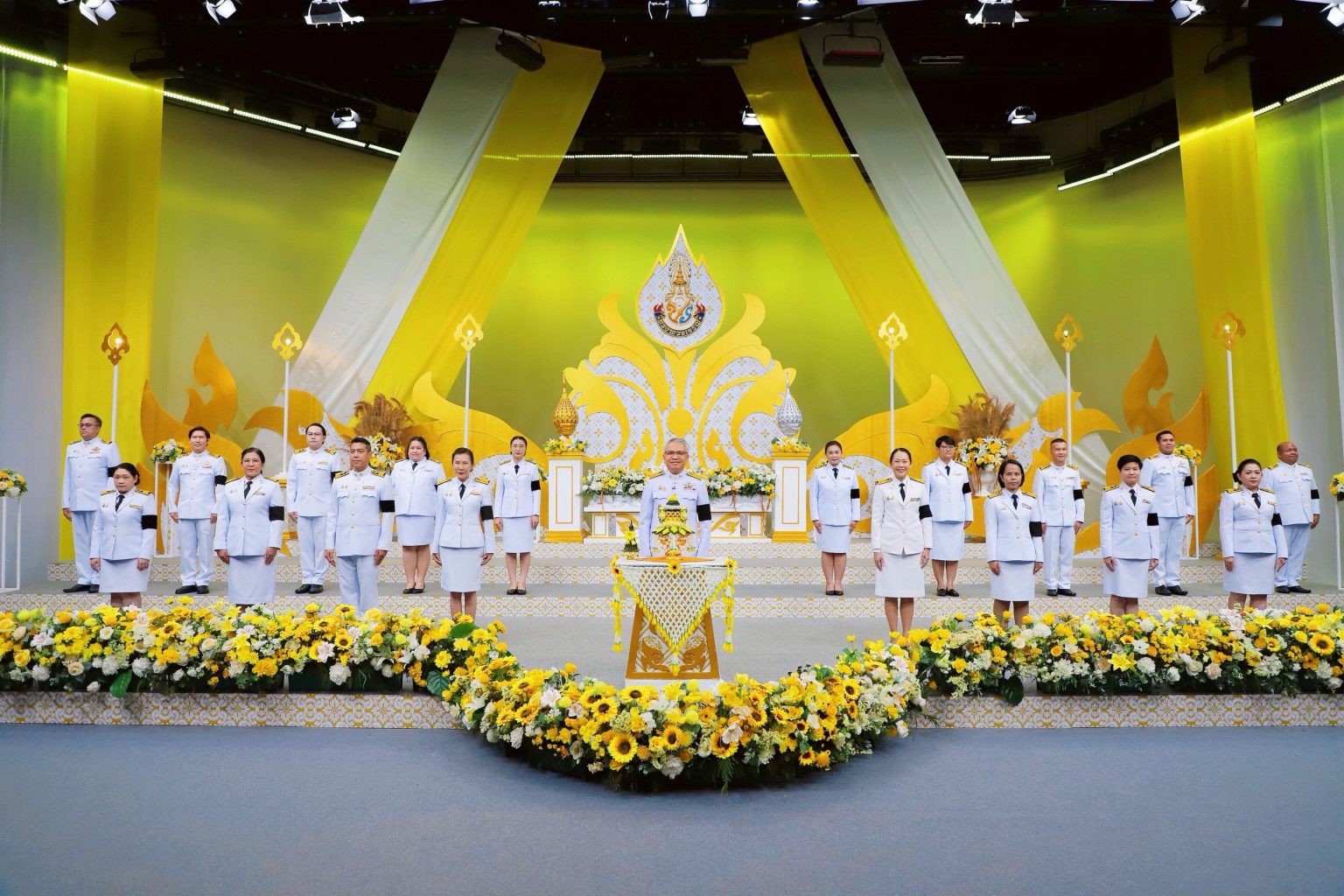 สมศ. บันทึกเทปถวายพระพรพระบาทสมเด็จพระเจ้าอยู่หัว