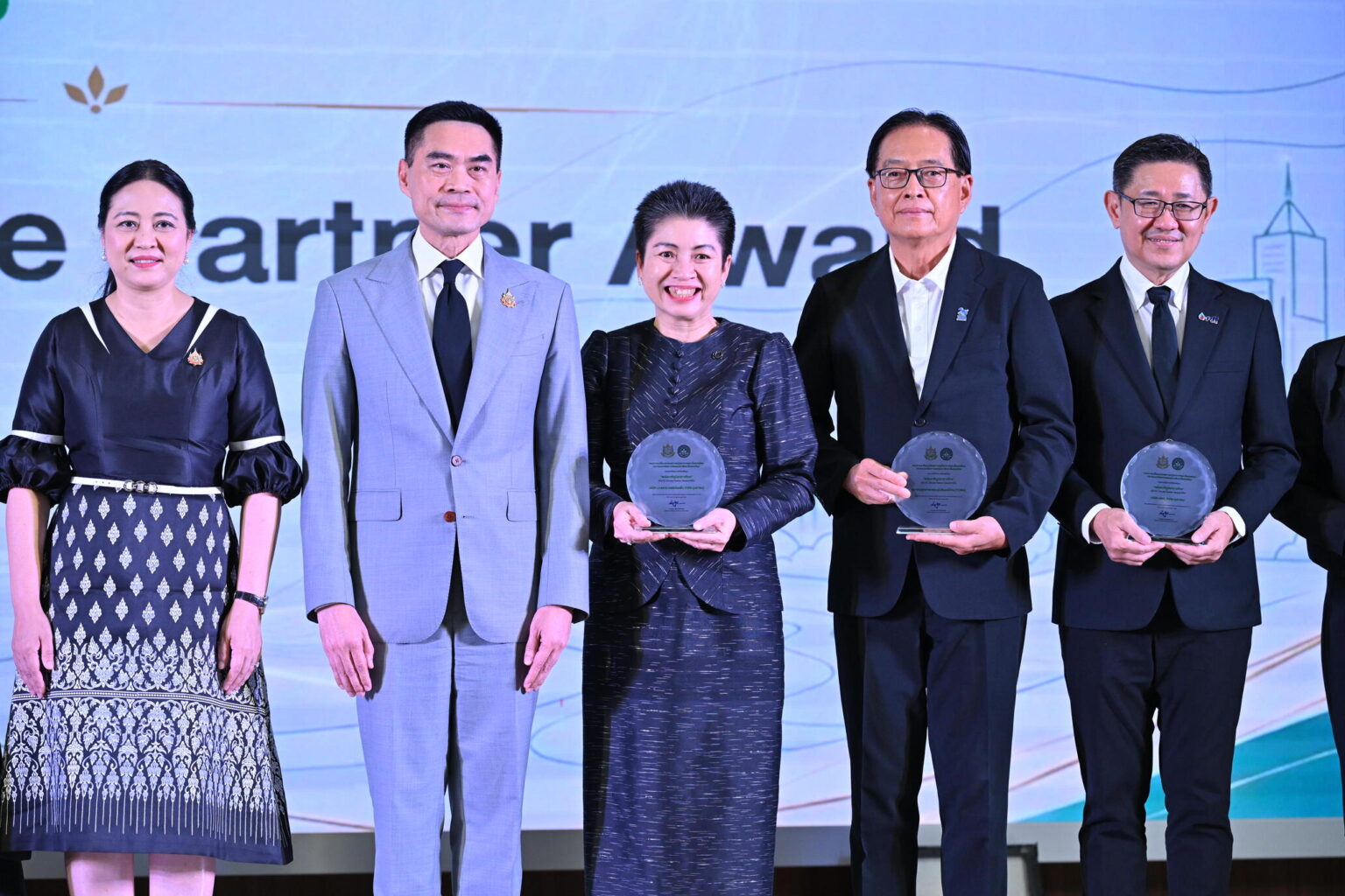 TCMA รับ DCCE Climate Partner Award ตอกย้ำบทบาท “Climate Solutions Partner” ร่วมขับเคลื่อนไทยสู่ Net Zero 2050