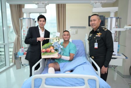 GULF สานต่อภารกิจกองทุน 100 ล้านบาท ยืนหยัดเคียงข้างผู้เสียสละเพื่อชาติ เยี่ยมให้กำลังใจพร้อมมอบเงิน 2 ล้านบาท ช่วยเหลือทหารบาดเจ็บจากการปกป้องอธิปไตย