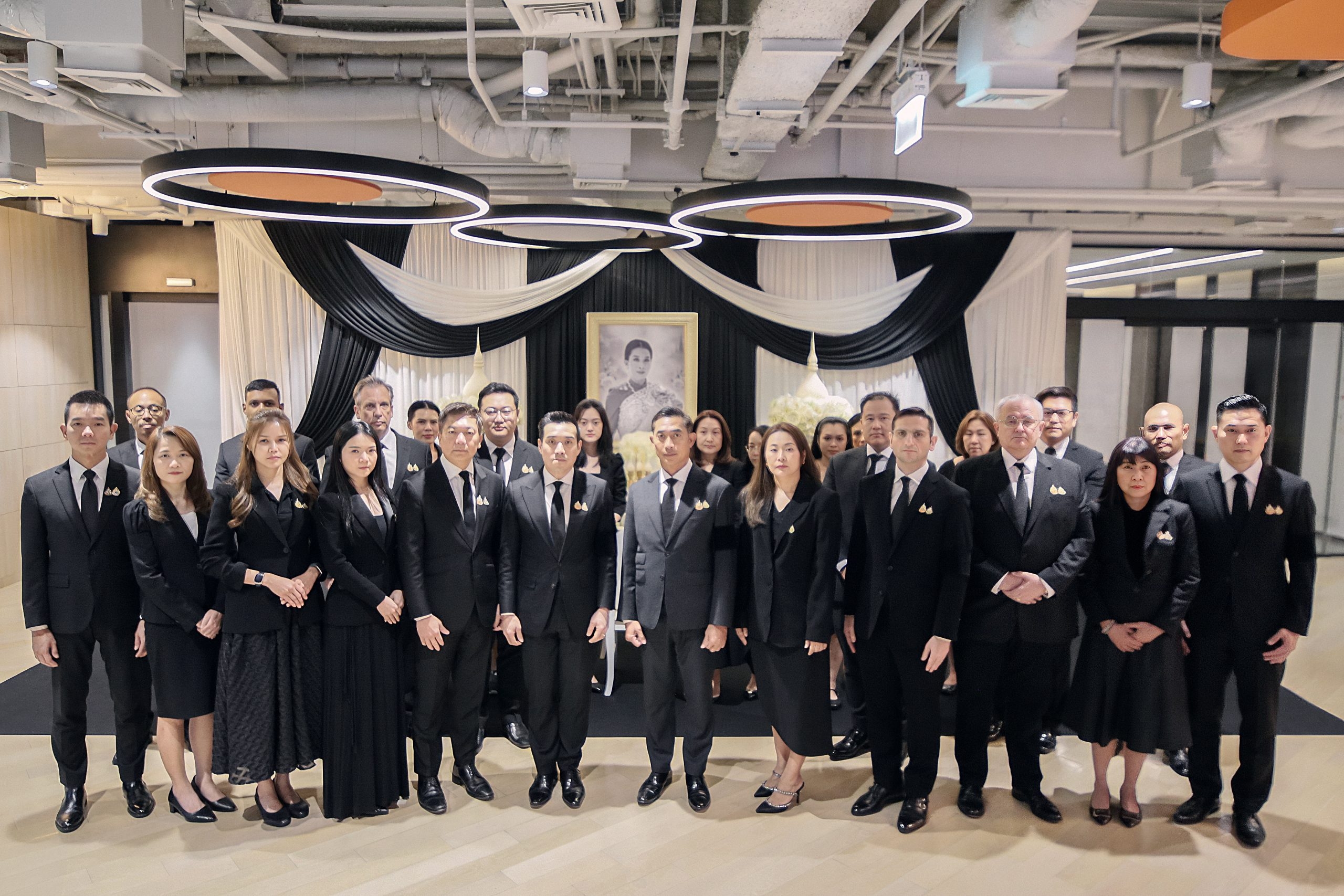 FWD ประกันชีวิต จัดพิธีแสดงความอาลัยถวายแด่ สมเด็จพระเจ้าลูกเธอ เจ้าฟ้าพัชรกิติยาภา นเรนทิราเทพยวดี  กรมหลวงราชสาริณีสิริพัชร มหาวัชรราชธิดา