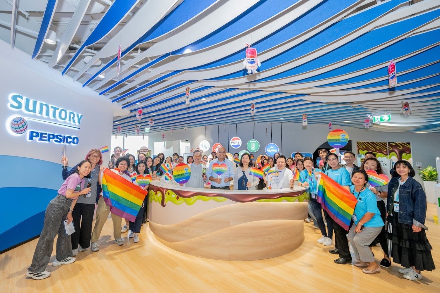 ซันโทรี่ เป๊ปซี่โค ประเทศไทย ร่วมฉลอง Pride Month สร้างวัฒนธรรมที่เปิดพื้นที่ให้ “เป็นตัวเองและเติบโตไปด้วยกัน”