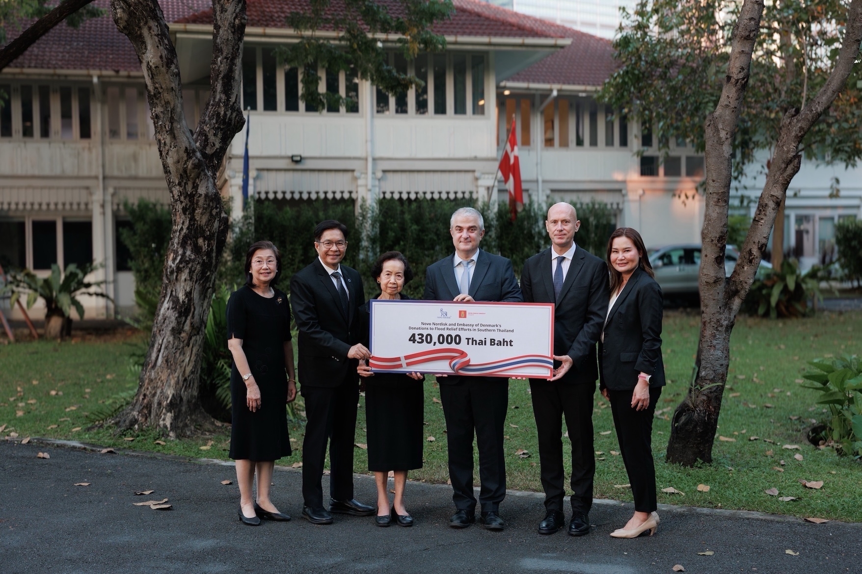 โนโว นอร์ดิสค์และสถานเอกอัครราชทูตเดนมาร์กบริจาคช่วยเหลือ ผู้ใช้ชีวิตร่วมกับโรคเบาหวานที่ประสบอุทกภัยในพื้นที่ภาคใต้ 430,000 บาท